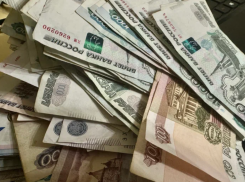 Главбух астраханской школы «заработала» больше трех миллионов рублей