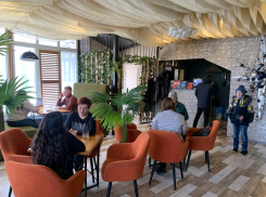 Астраханский летчик-испытатель в отставке развивает ресторанный бизнес