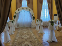 Астраханцы заключили 359 браков в первый месяц весны