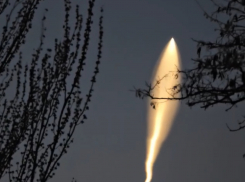 Астраханцы ужаснулись от неизвестного следа на небе