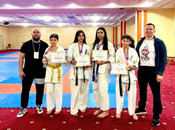 Астраханские каратисты привезли с чемпионата мира 9 медалей