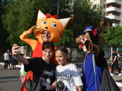 Городская Дума провела фестиваль-концерт «Астраханское лето» в честь Дня молодежи