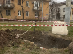 На время ремонта труб астраханцам ограничат подачу воды и автодвижение