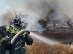 Под Астраханью произошел крупный пожар