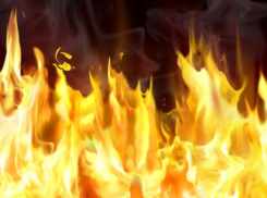 51-летняя женщина получила ожоги на пожаре под Астраханью