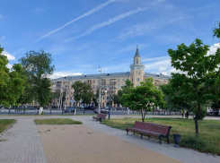 Астраханские работодатели открыли около 2000 вакансий в сфере гостеприимства