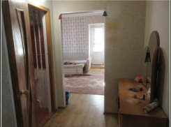 Пьяный астраханец убил знакомого и пытался спрятать тело в подъезде