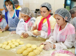 Школьникам и студентам Астраханской области дадут «Пропуск в профессию»