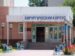 Астраханские хирурги спасли жизнь пенсионерке с редким заболеванием