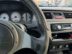 По Астраханской области разъезжал иностранец с купленными правами