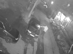 В Астрахани неизвестный поджег «Ладу»