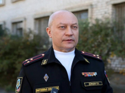 Военком ответил на вопросы астраханцев о призывной кампании