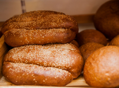 41 миллион рублей получит Астраханская область на хлеб и спорт