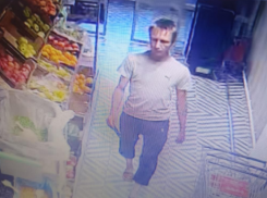 Полиция разыскивает астраханца-рецидивиста по подозрению в краже