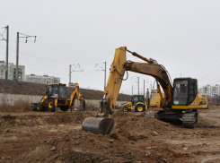 На улице Куликова во время ремонта недосчитались одной трубы