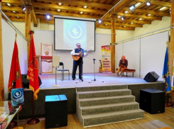 Астраханские поэты, барды и музыканты устроят благотворительный концерт