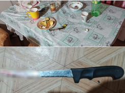 Астраханка воткнула нож в шею знакомого на глазах у своего брата