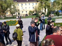 Митинг за эвтаназию агрессивных собак в Астрахани попытались сорвать