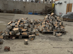 В Астрахани ищут грузчиков: зарплатные предложения достигают 90 тысяч рублей