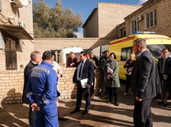 Астраханские депутаты обсудили меры поддержки медицинского персонала в Ахтубинском районе