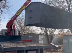 В Астрахани продвигается демонтаж установленных с нарушениями гаражей