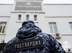 На территорию охраняемого объекта проник астраханец в федеральном розыске