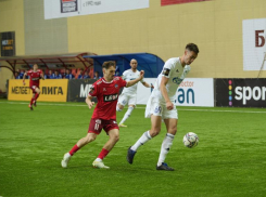 Открыв счет матча, астраханский «Волгарь» проиграл «Енисею»