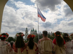 В Астраханской области пройдут мероприятия ко Дню Государственного флага России