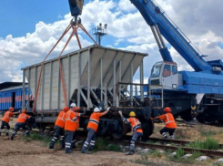 Астраханским студентам показали действия экипажа восстановительного поезда во время учений