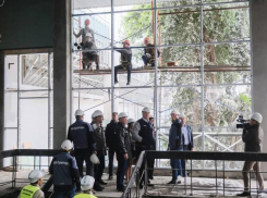 Знаменитый астраханский «Октябрь» постараются закончить досрочно