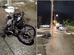 В Астраханской области из-за ДТП загорелся мопед с несовершеннолетним водителем