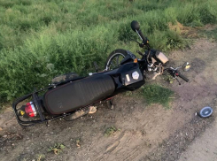 Юная мотоциклистка пострадала в ДТП на автодороге под Астраханью