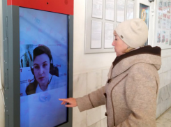 Посетители астраханского вокзала обратились к справочным видеоматериалам более 8000 раз