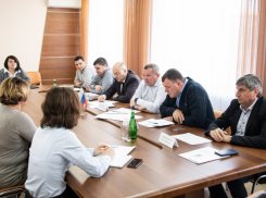 Игорь Мартынов поговорил с астраханцами о ЖКХ, мерах соцподдержки и земельных отношениях