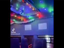 Астраханец украсил маршрутку к Новому году и стал героем социальных сетей