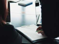 Астраханский суд дал чиновнику условное за превышение полномочий