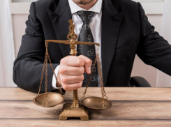 Астраханский суд отправил бывшего сотрудника судостроительной фирмы в колонию