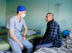 Астраханские врачи спасли пенсионера от ампутации ноги