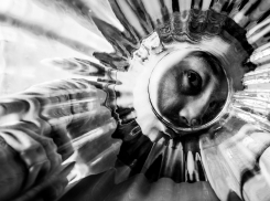 Астраханцы заперли на месте преступления подвальных воров 