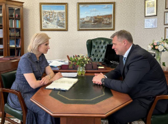 Астраханский губернатор встретился с первым замминистра труда и соцзащиты России 