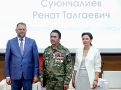 Пока двое астраханцев участвуют в СВО, их отца уволили с работы  не дав объясниться