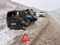 Дети, ехавшие на соревнование в Астрахань, пострадали в ДТП