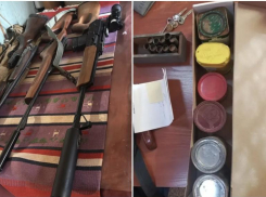 Астраханцев освободили от уголовной ответственности за сдачу оружия