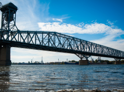 В Астрахани на Старом мосту ограничат движение