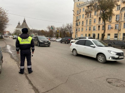 За выходные в Астраханской области ПДД нарушили 1406 человек