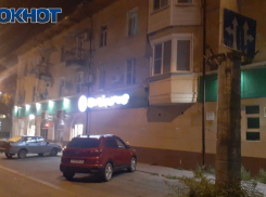 Астраханцы с улицы Богдана Хмельницкого жалуются на канализационную течь