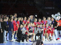 «Астраханочка» взяла серебро Кубка России по гандболу