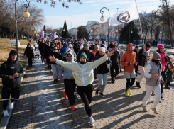 Астраханцы вышли на массовую пробежку после Нового года