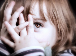 В Краснодаре задержали астраханца, избивавшего пятилетнюю падчерицу руками, ремнем и зарядным устройством