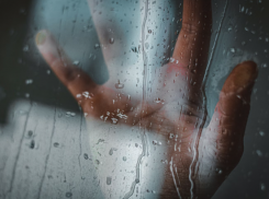 Астраханцам в трех районах продлили отключение горячей воды